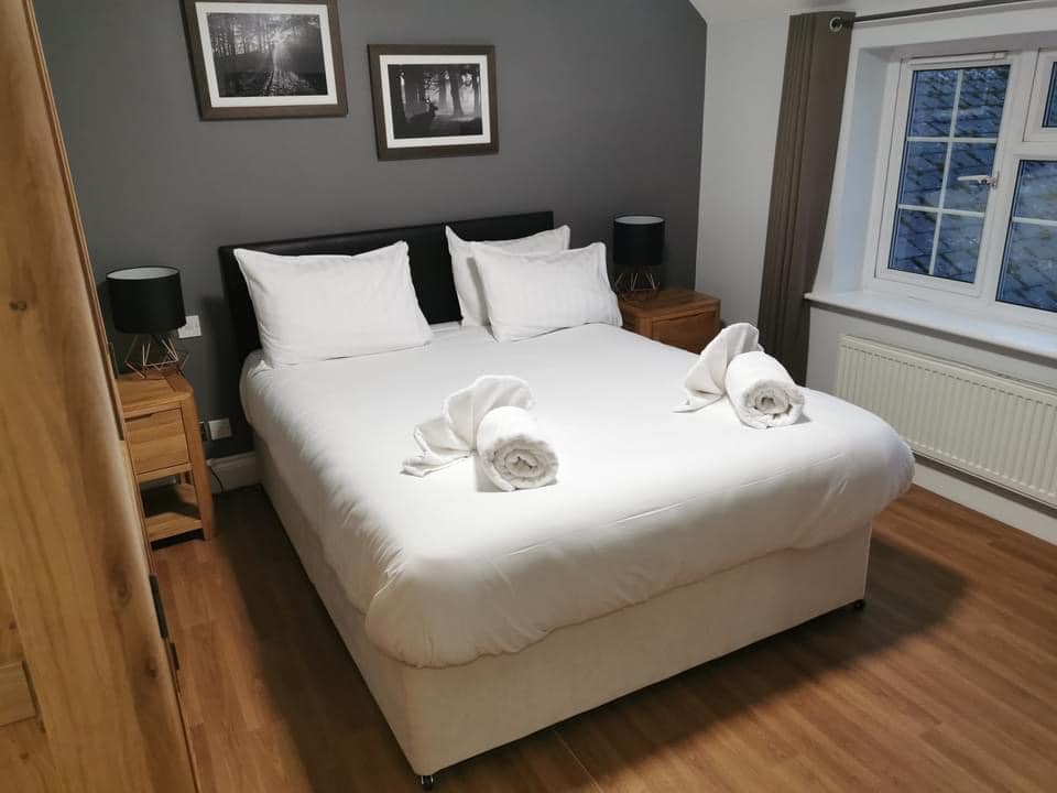 Dog friendly places to stay in The New Forest The Mortimer Arms